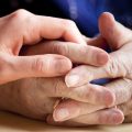 L’octogénaire, victime du crime odieux de Sijoumi commis par son fils, quitte l’hôpital