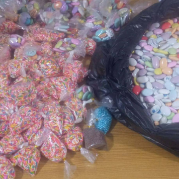 INSSPA | Saisie de produits alimentaires périmés et de bonbons toxiques à ​Kasserine