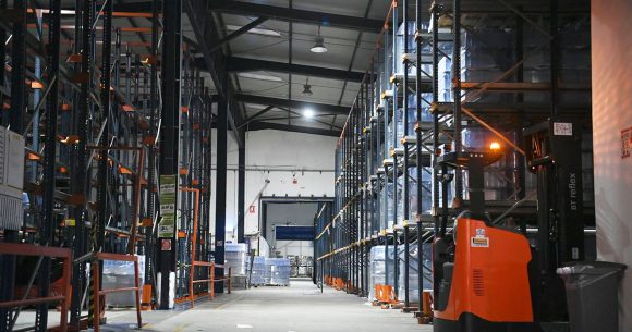 Depot-Eau-minerale D’une pénurie, l’autre | L’esprit en bouteille, ou la peur soluble dans l’eau