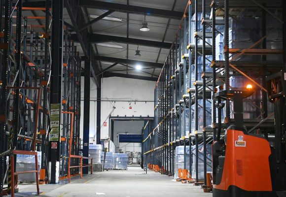 Depot-Eau-minerale D’une pénurie, l’autre | L’esprit en bouteille, ou la peur soluble dans l’eau