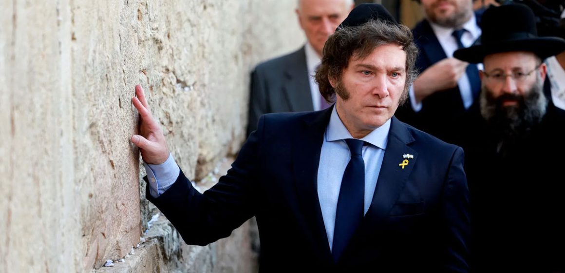 Javier-Milei-Mur-des-Lamentations L’extrême droite mondiale, grande amie d’Israël !