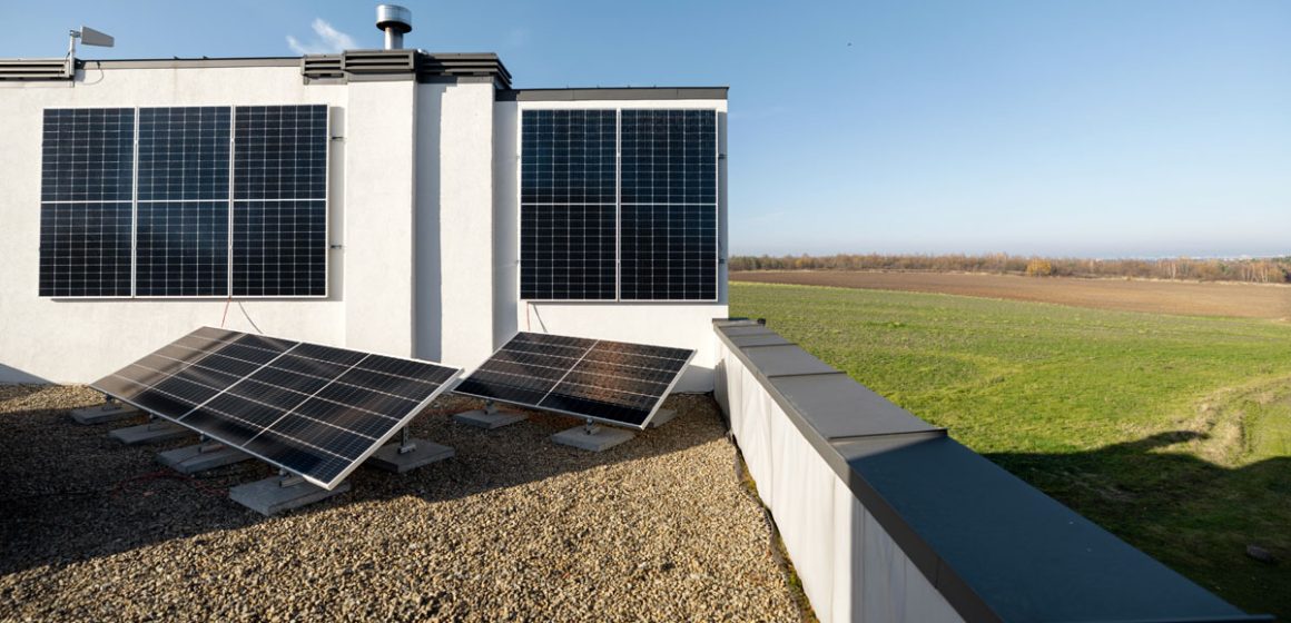 Photovoltaique-avec-stockage Les usages utiles de l’énergie photovoltaïque avec stockage
