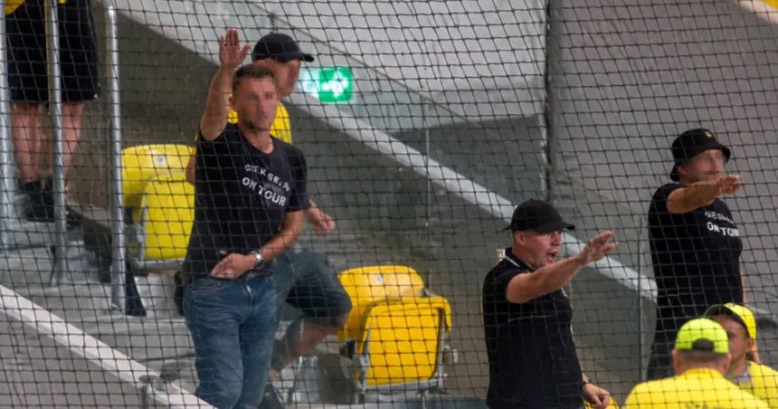 Salut-nazi-supporters-polonais Salut nazi pour les supporters d’un club israélien en Pologne