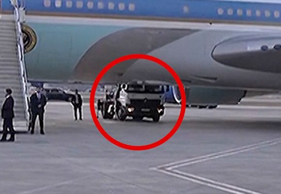Trump-Conteneur-de-restauration Trump exfiltré dans un conteneur pour échapper à une vague menace iranienne