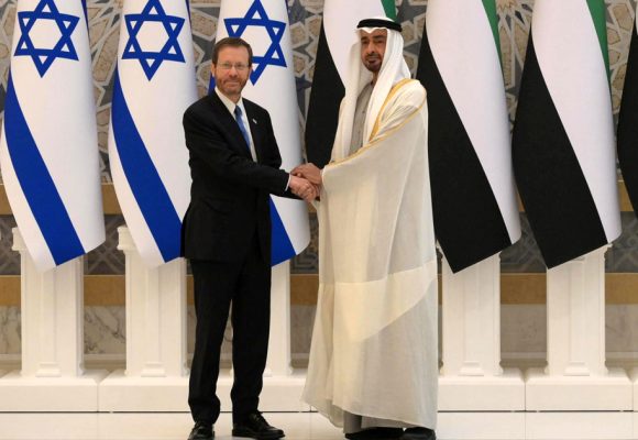 L’incident du vol de Flydubai aura-t-il un impact sur la lune de miel israélo-émiratie ?
