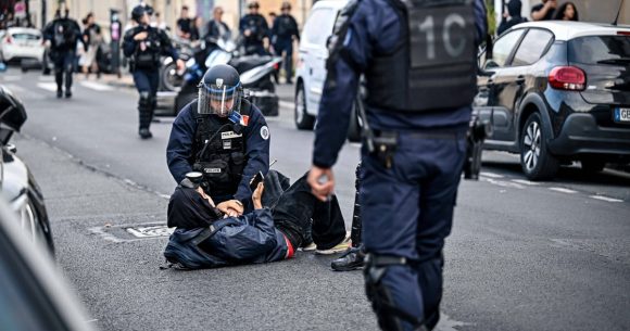 Violence-Police-France Crise des lycées en France | Bruits diplomatiques et paniques identitaires